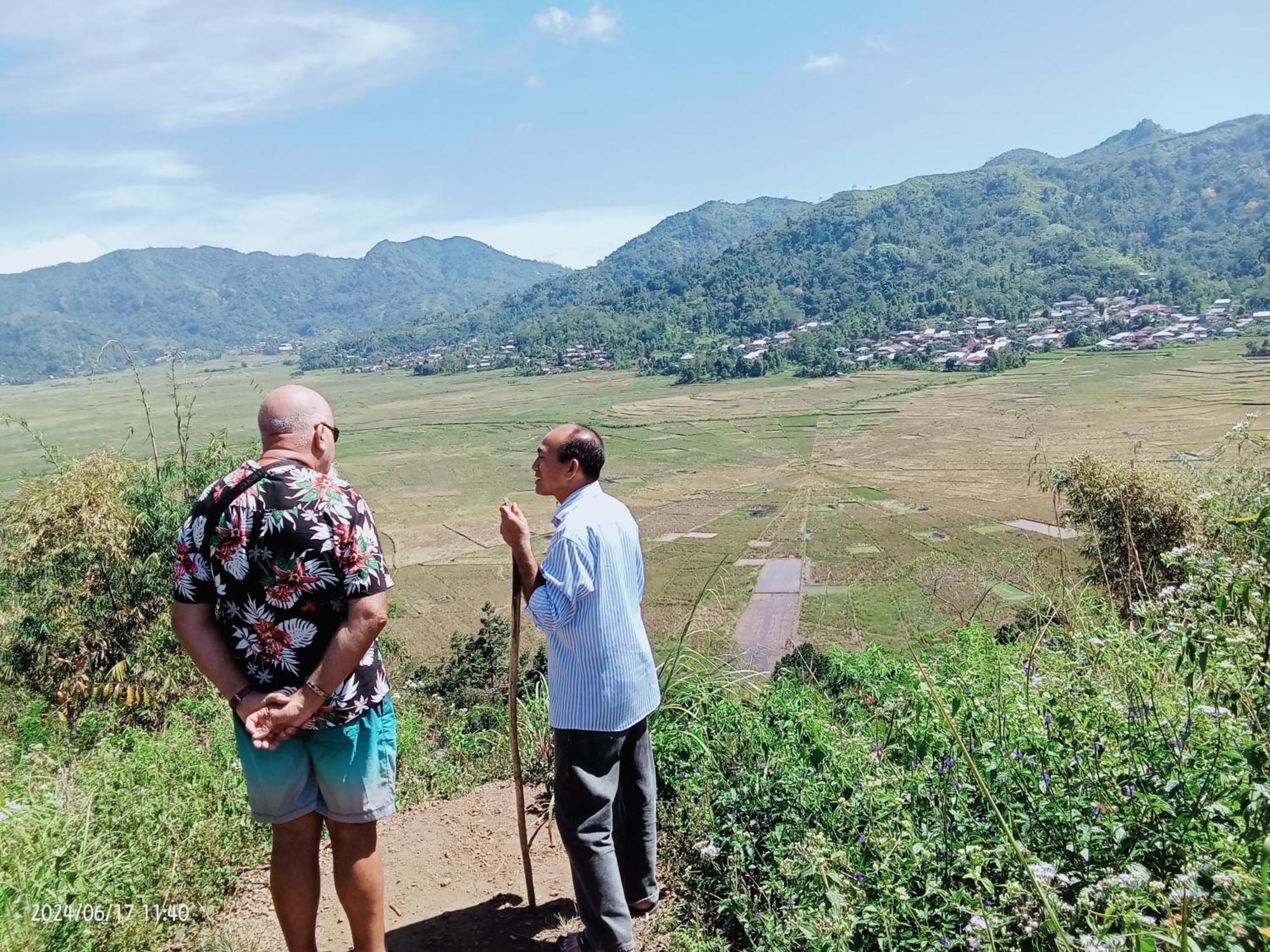 Petra Homestay Bangka Leda Рутенг Екстериор снимка