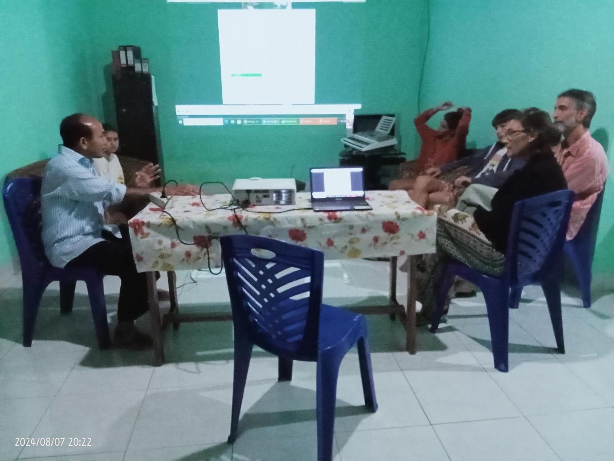 Petra Homestay Bangka Leda Рутенг Екстериор снимка