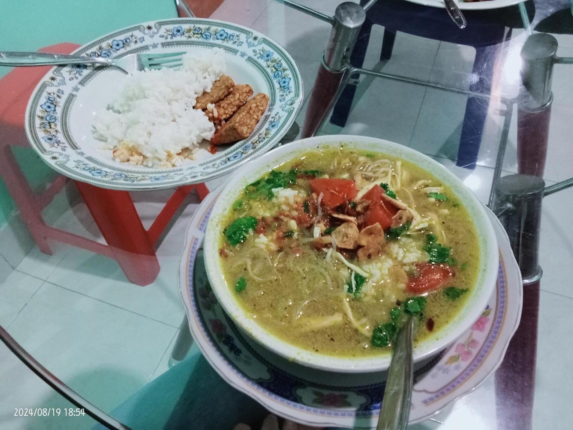 Petra Homestay Bangka Leda Рутенг Екстериор снимка