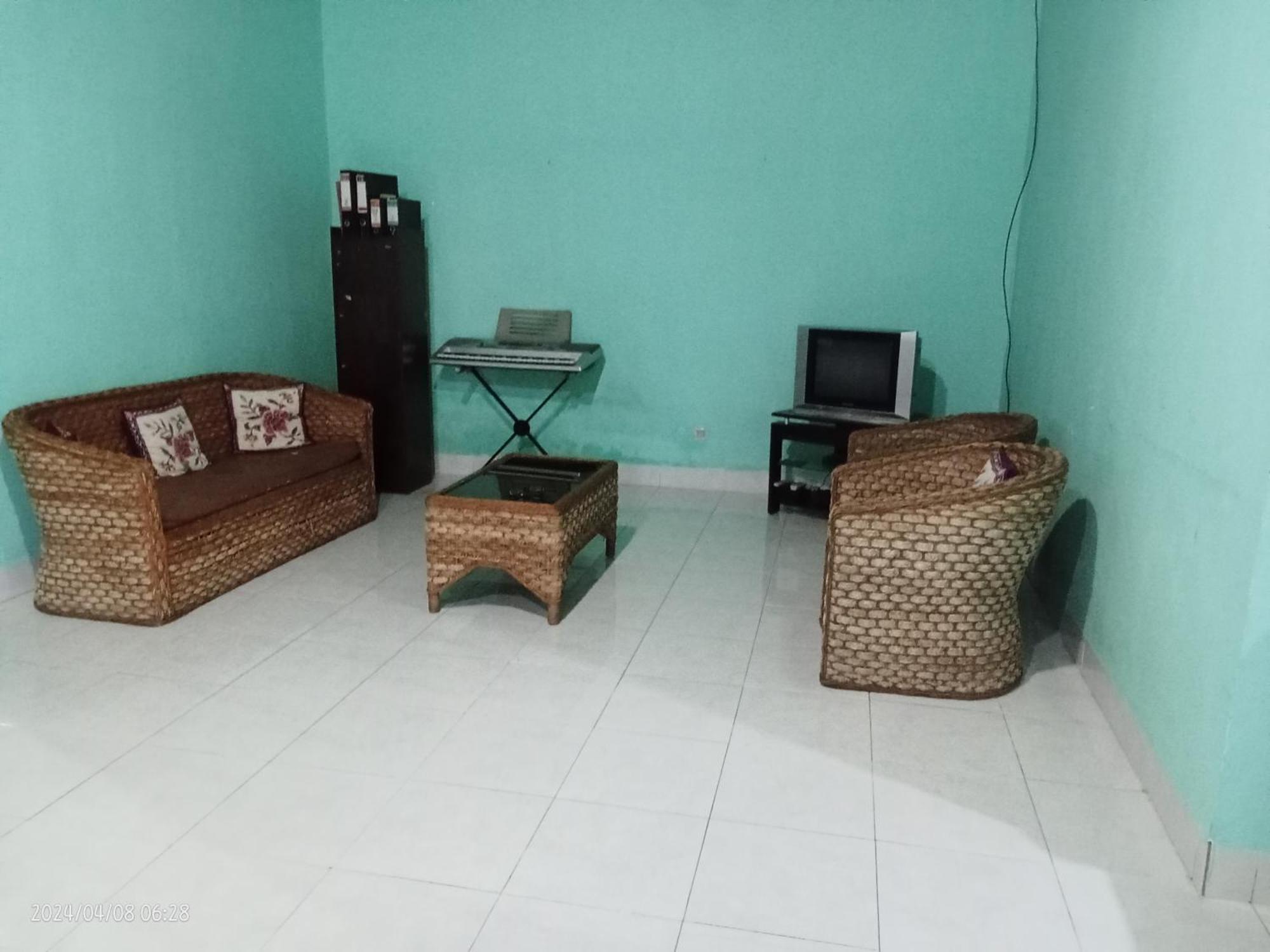 Petra Homestay Bangka Leda Рутенг Екстериор снимка